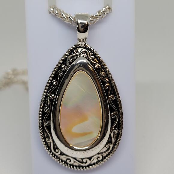 Teardrop Pendant Quartz Like Stone Sets Off Gem Tester Southwestern Silver Look - Picture 5 of 6